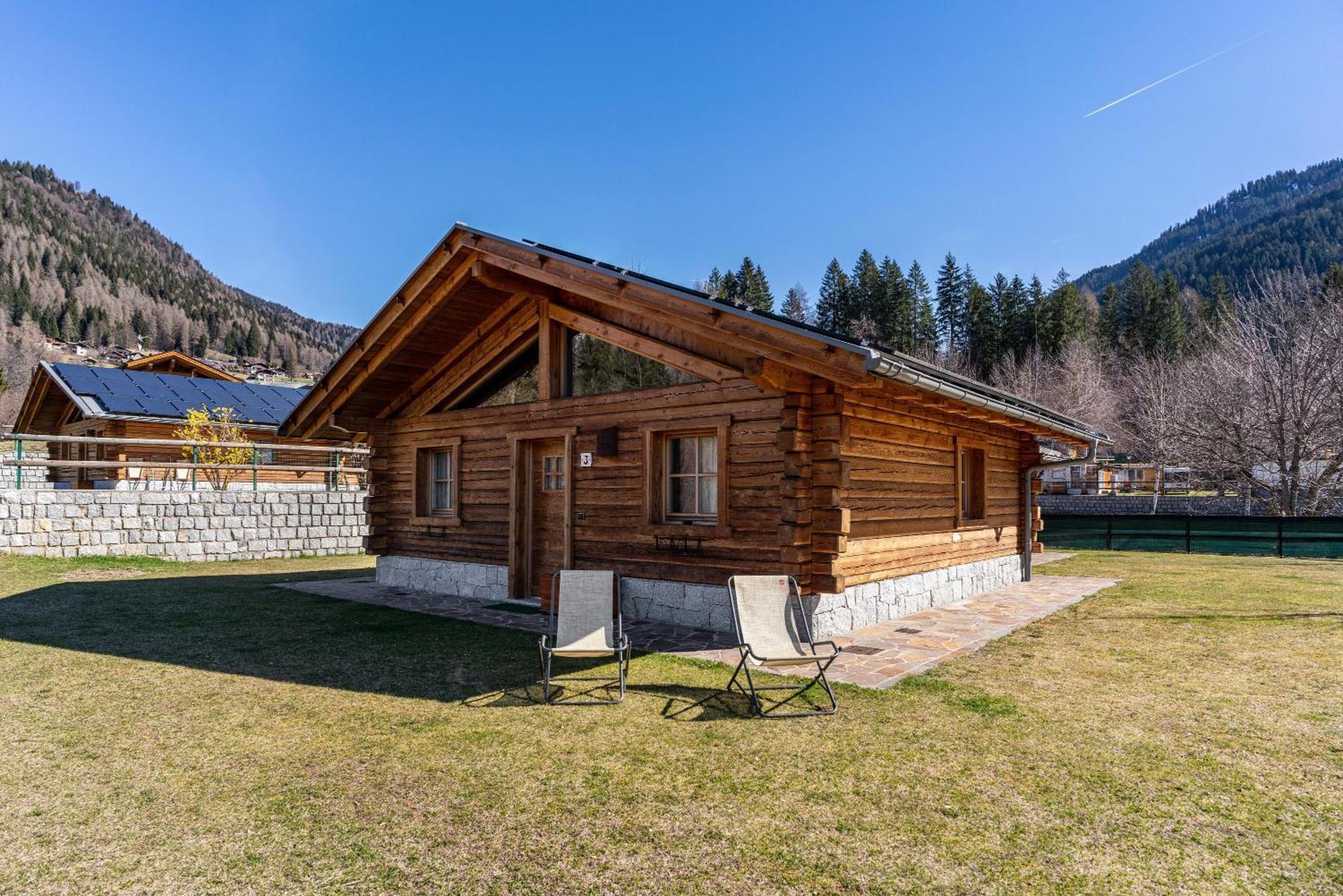 Villa Chalet Camping Fae 3 à Madonna Extérieur photo