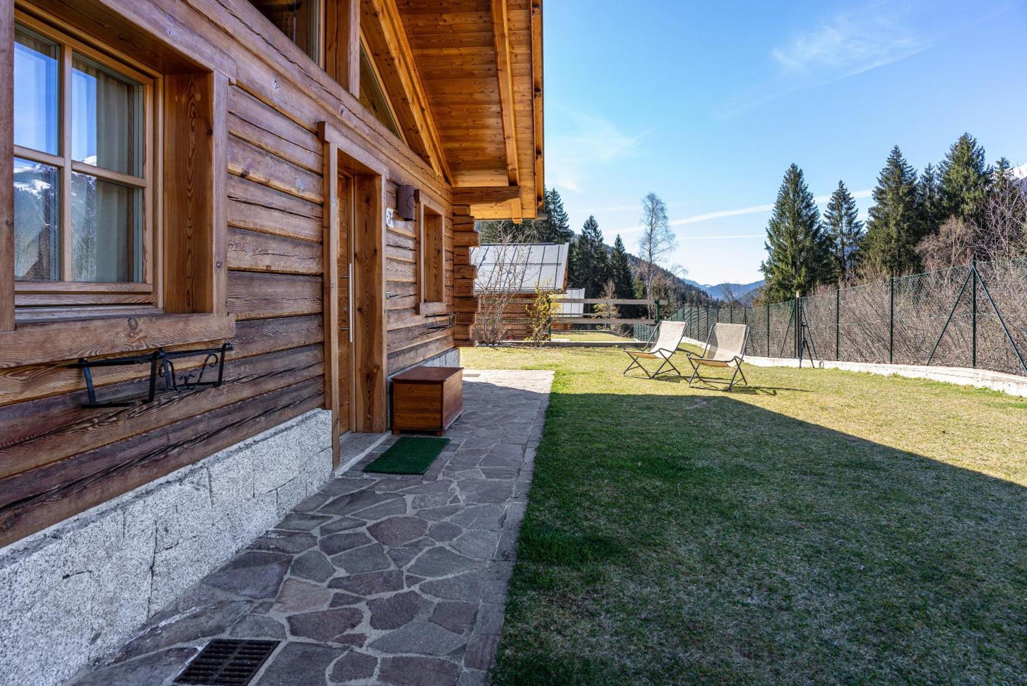 Villa Chalet Camping Fae 3 à Madonna Extérieur photo